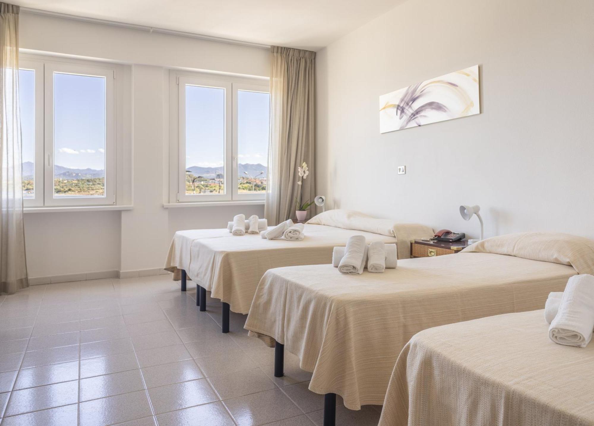 Hotel De Plam Olbia Esterno foto