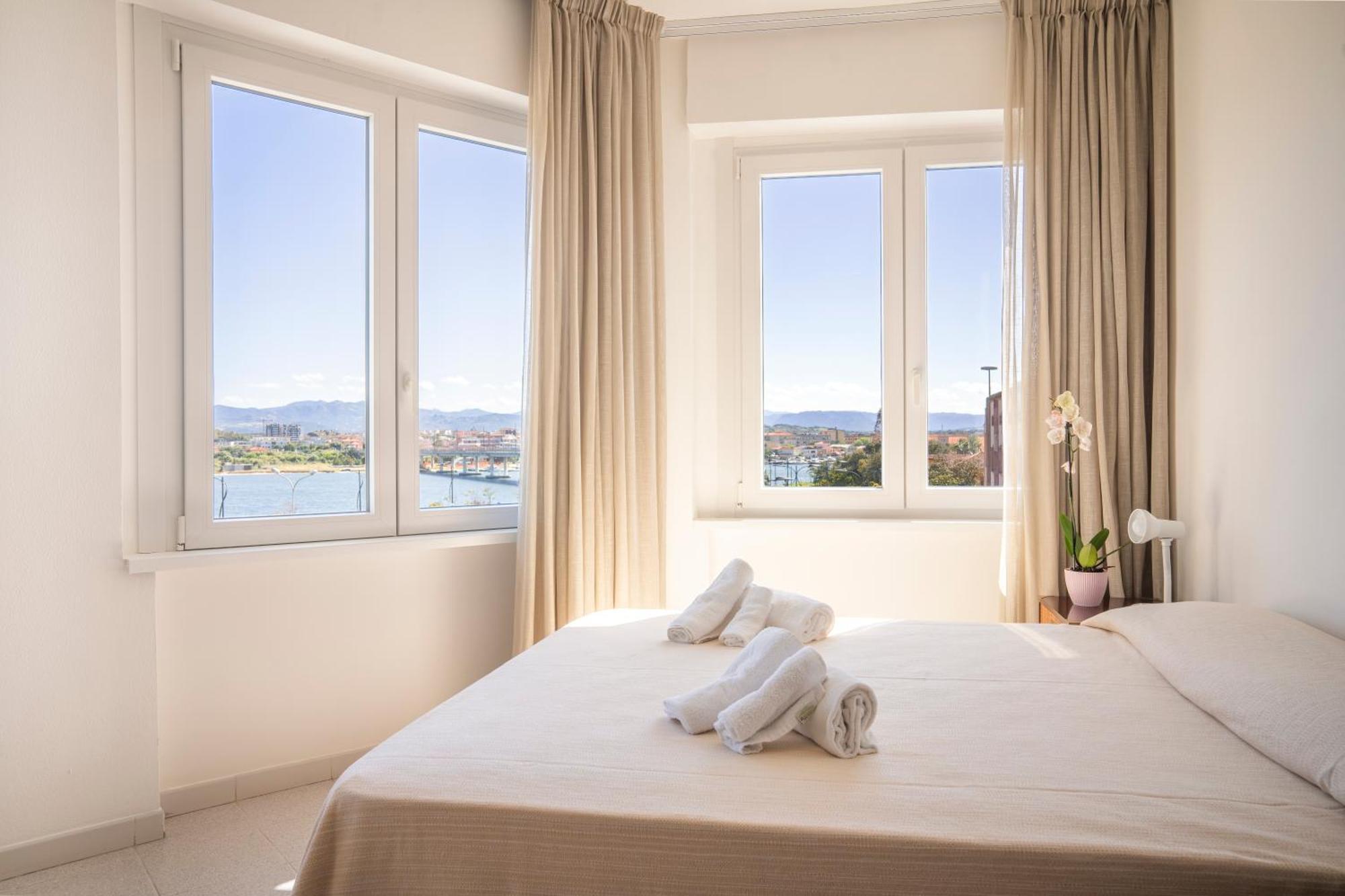 Hotel De Plam Olbia Esterno foto