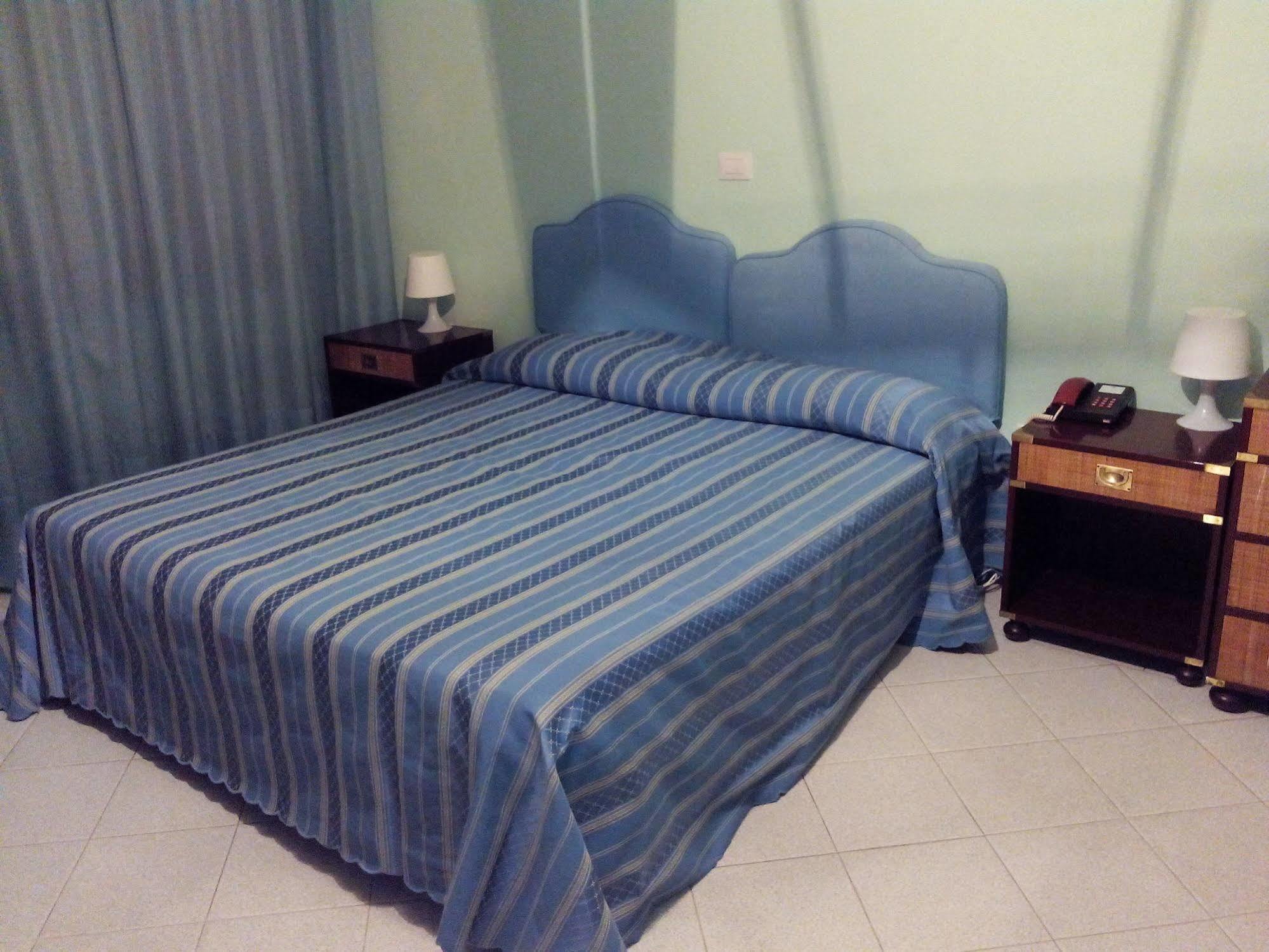 Hotel De Plam Olbia Esterno foto