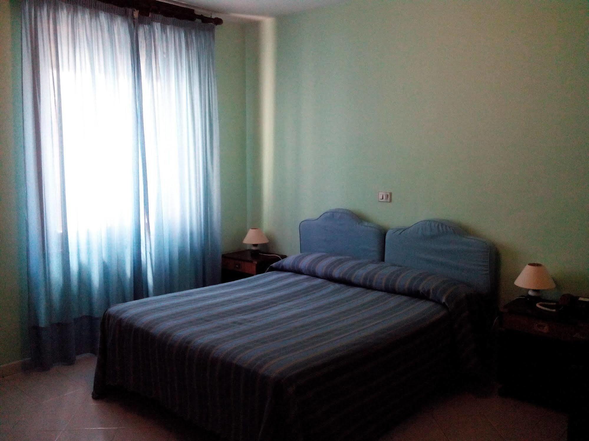 Hotel De Plam Olbia Esterno foto