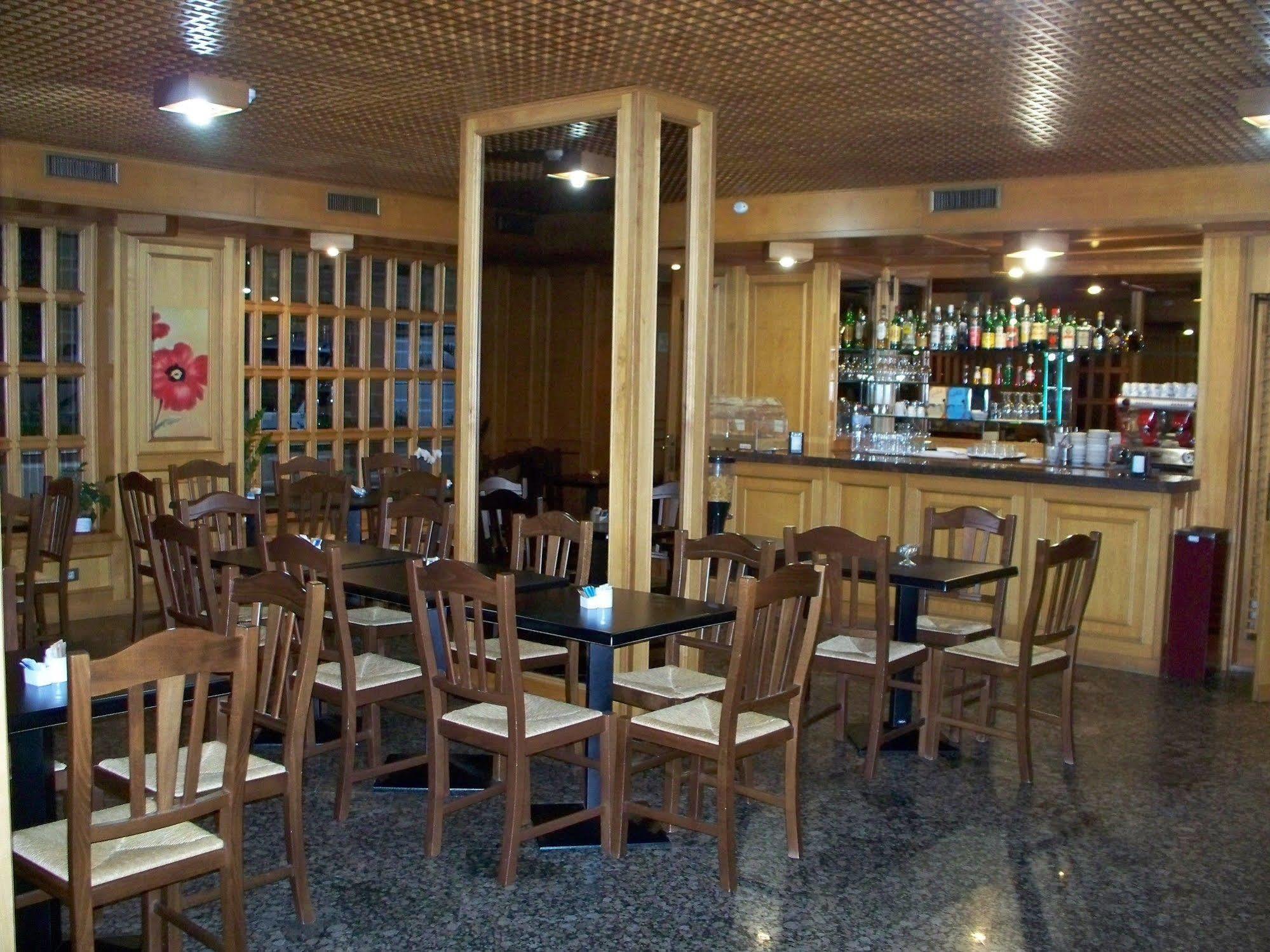 Hotel De Plam Olbia Esterno foto